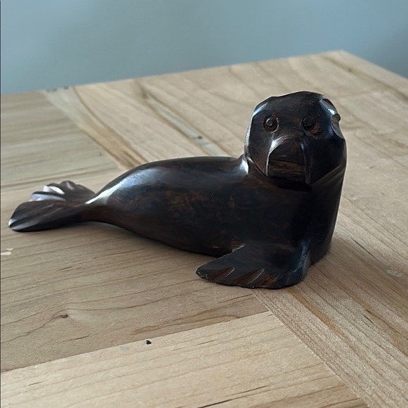 Handcrafted Brown Seal Sculpture Vintage - Picture 3 of 5